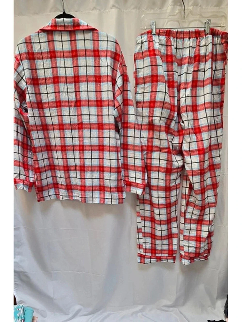 Wondershop Men’s Plaid Pajama Set Size M